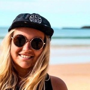 Meet your Posher, Latoya